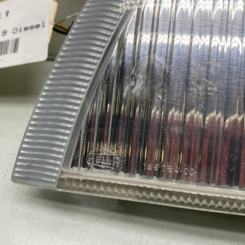 Optique avant secondaire droit (feux)(clignotant) VOLVO V 40 1 Photo n°2