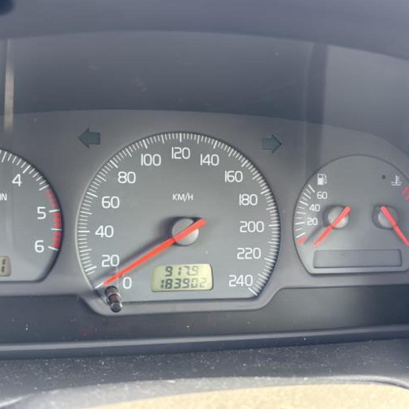 Optique avant secondaire droit (feux)(clignotant) VOLVO V 40 1 Photo n°19