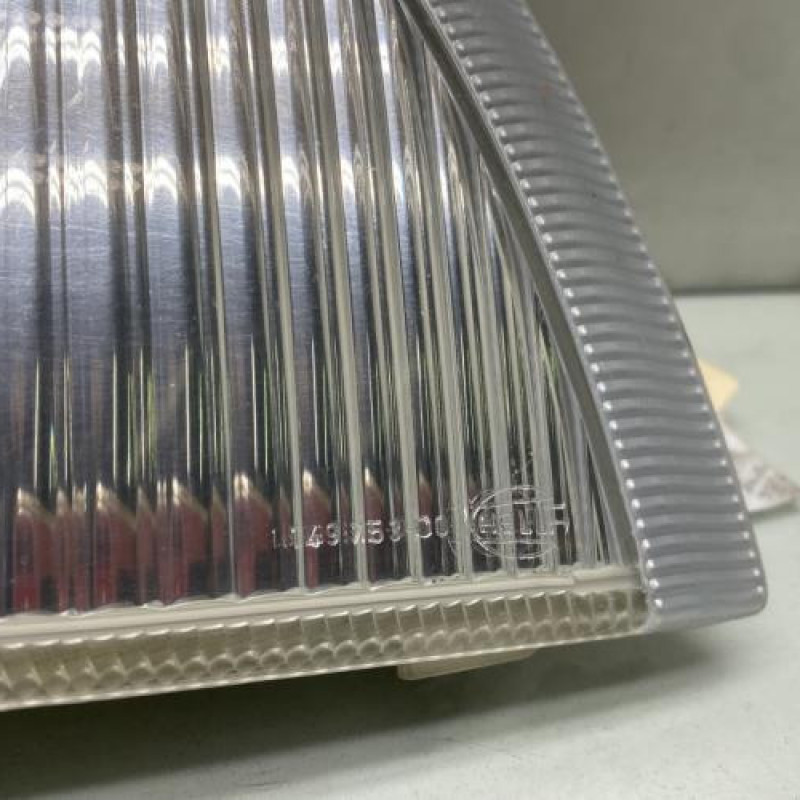 Optique avant secondaire gauche (feux)(clignotant) VOLVO V 40 1 Photo n°2