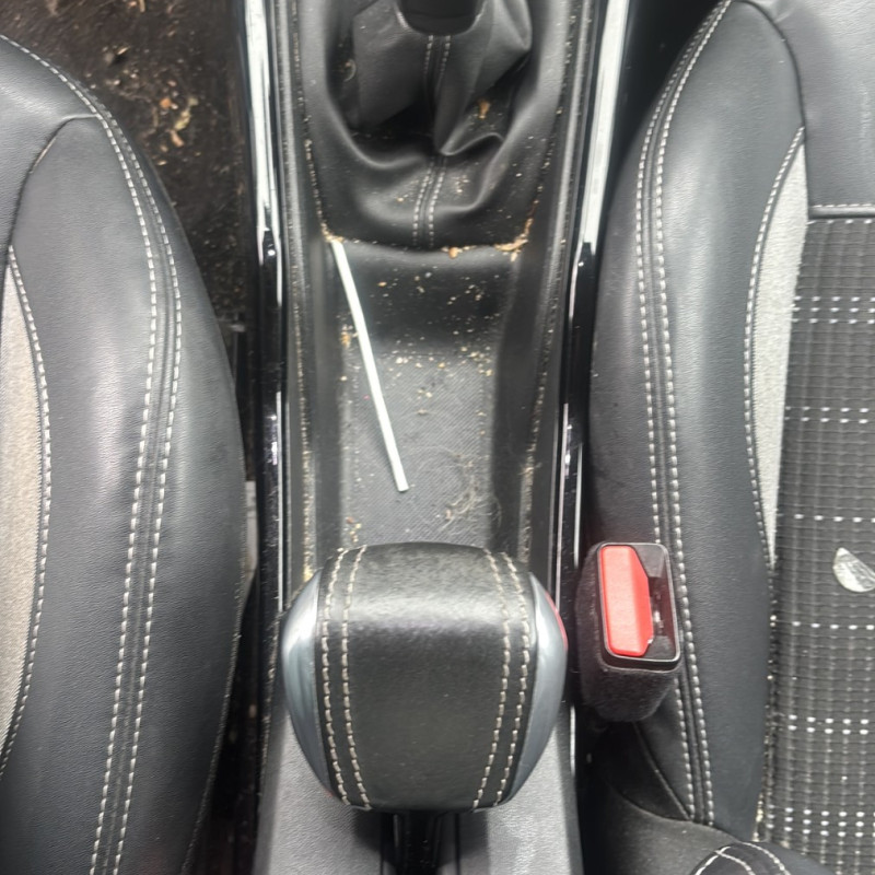 PEUGEOT 2008 1 PHASE 1 1.6 BLUE HDI - 8V TURBO Photo n°31