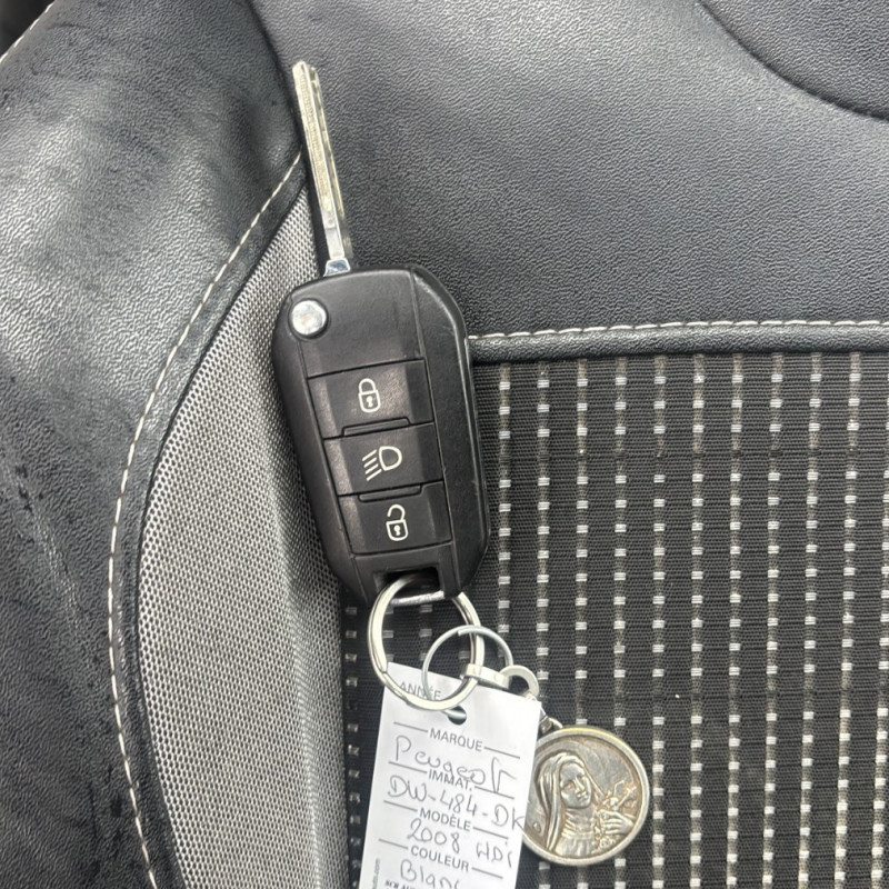 PEUGEOT 2008 1 PHASE 1 1.6 BLUE HDI - 8V TURBO Photo n°33