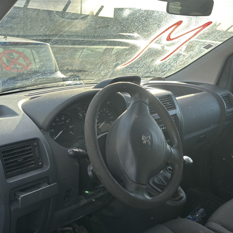 PEUGEOT EXPERT 2 1.6 BLUE HDI - 8V TURBO Photo n°13