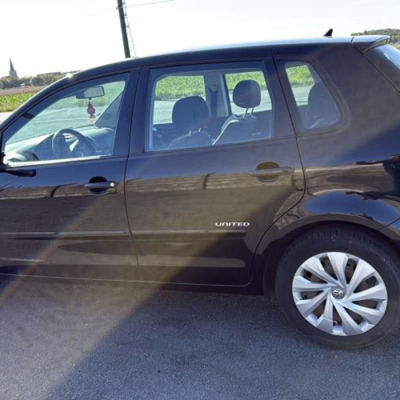 Boitier filtre a air VOLKSWAGEN POLO 4 Photo n°9