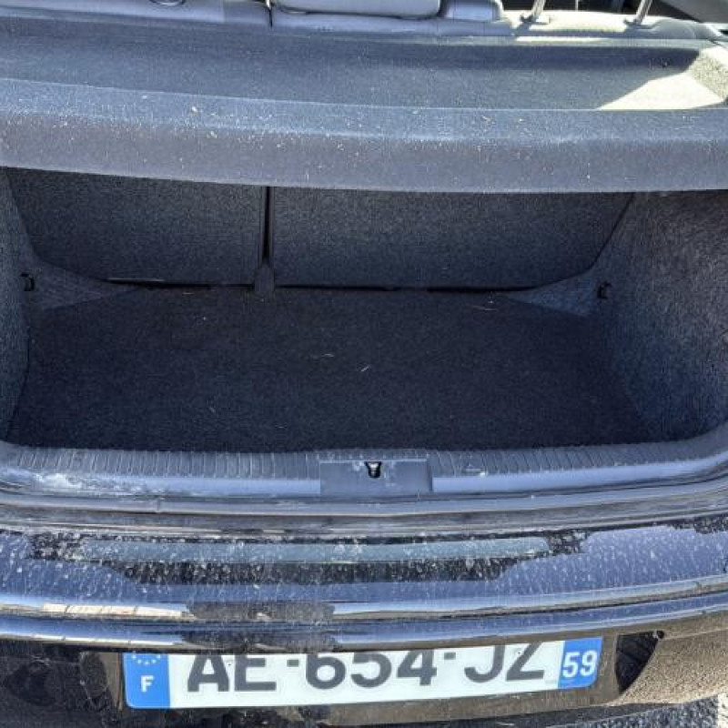 Boitier filtre a air VOLKSWAGEN POLO 4 Photo n°19