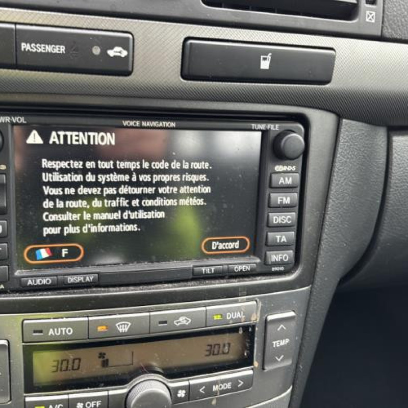 Boitier air bag TOYOTA AVENSIS 2 Photo n°20