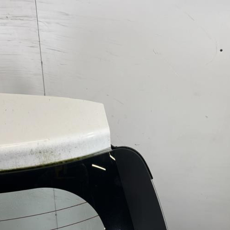 Malle/Hayon arriere TOYOTA YARIS 3 Photo n°3