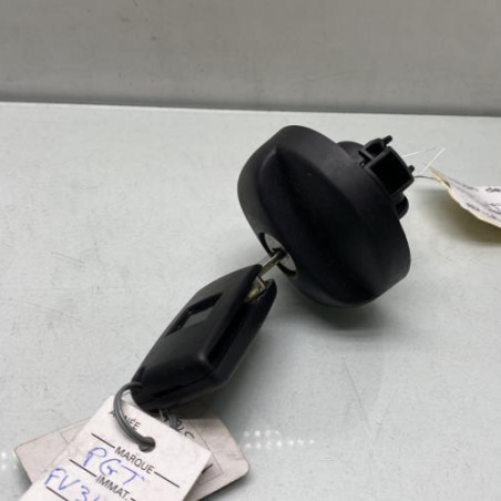 Bouchon de carburant PEUGEOT 207 Photo n°1