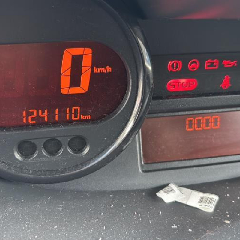 Ceinture avant gauche RENAULT TWINGO 2 Photo n°19