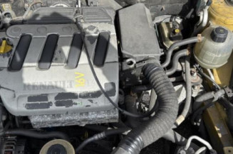 Bras essuie glace arriere RENAULT MEGANE 1