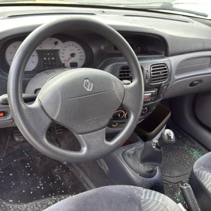 Bras essuie glace arriere RENAULT MEGANE 1 Photo n°18