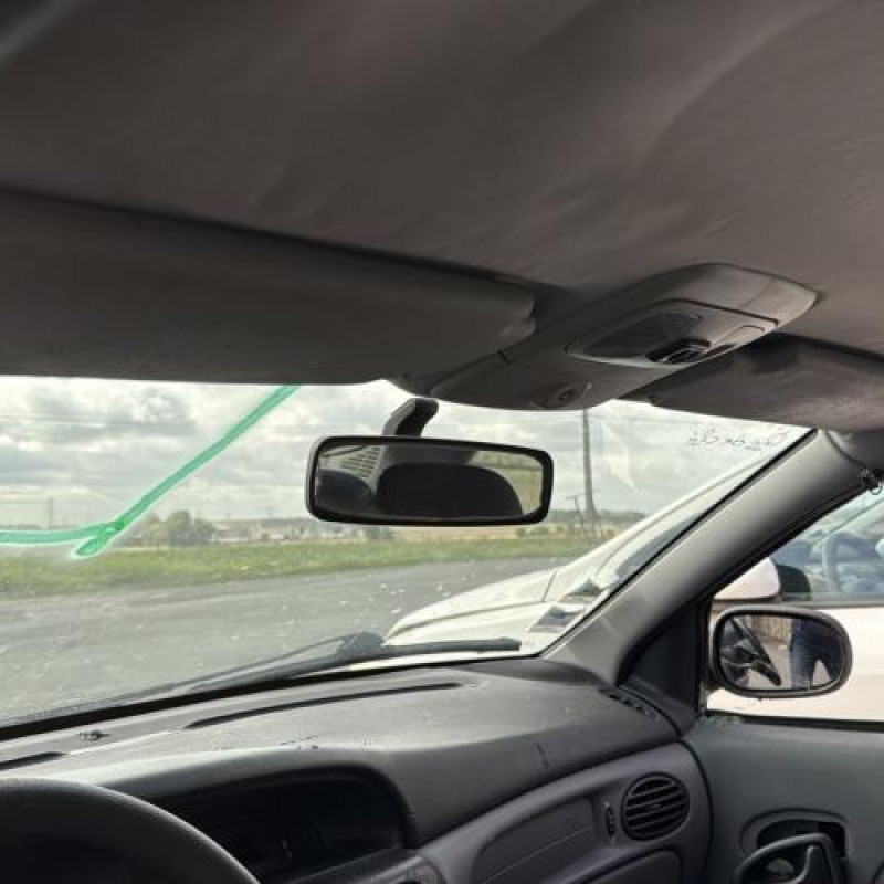 Bras essuie glace arriere RENAULT MEGANE 1 Photo n°19