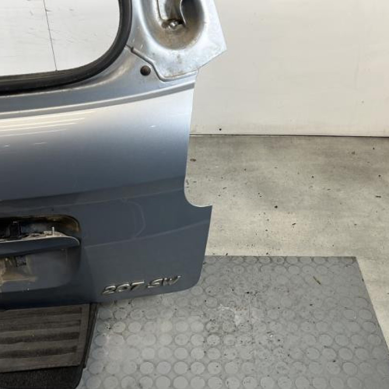 Malle/Hayon arriere PEUGEOT 207 Photo n°5