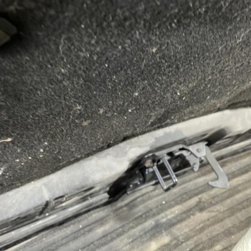 Capot VOLKSWAGEN POLO 4 Photo n°6