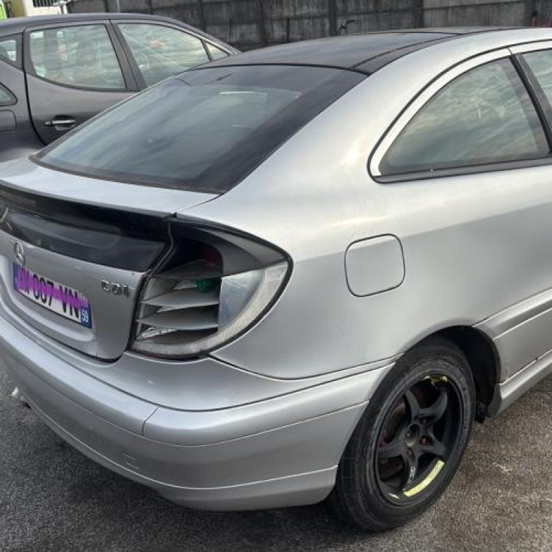Capot MERCEDES CLASSE C 203 COUPE SPORT Photo n°14