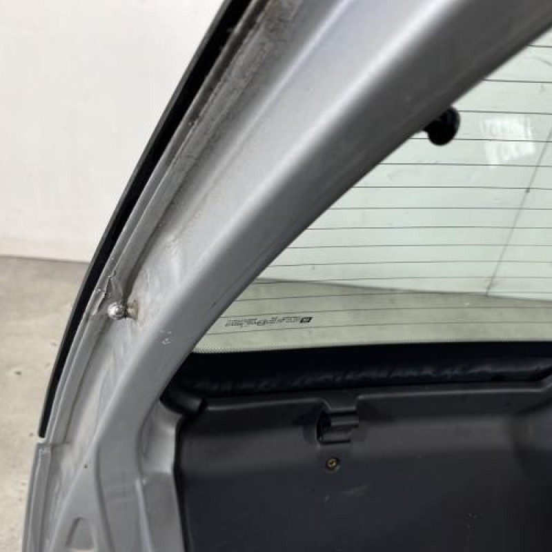 Malle/Hayon arriere OPEL CORSA C Photo n°8