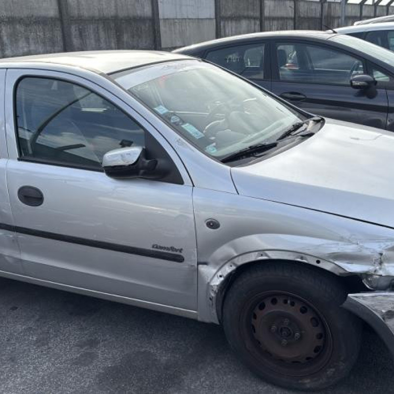 Malle/Hayon arriere OPEL CORSA C Photo n°18