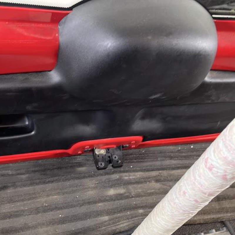 Malle/Hayon arriere RENAULT TWINGO 2 Photo n°12