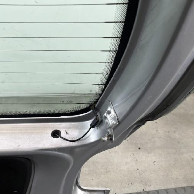 Malle/Hayon arriere PEUGEOT 206 Photo n°8