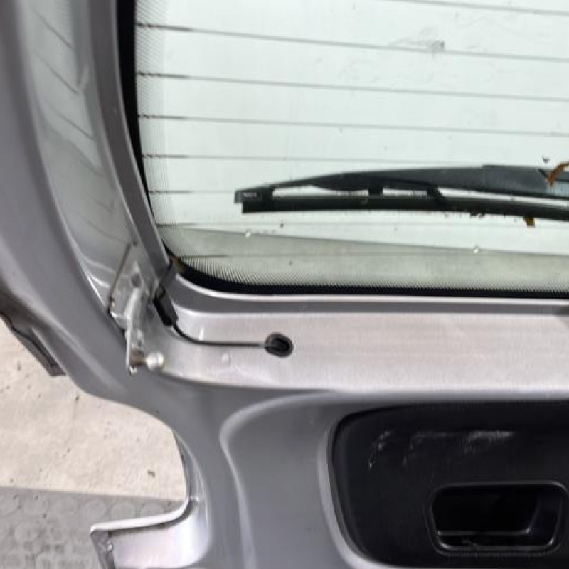 Malle/Hayon arriere PEUGEOT 206 Photo n°9