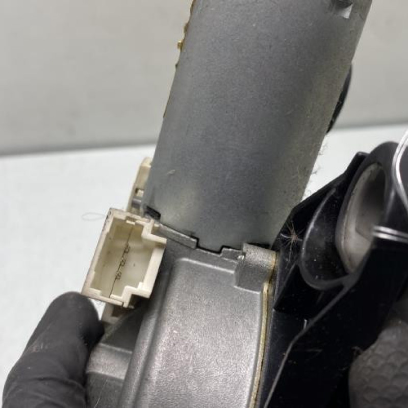 Moteur essuie glace arriere PEUGEOT 207 Photo n°4