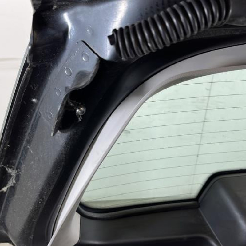 Malle/Hayon arriere PEUGEOT 207 Photo n°9