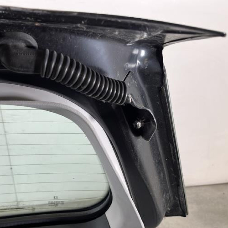 Malle/Hayon arriere PEUGEOT 207 Photo n°10