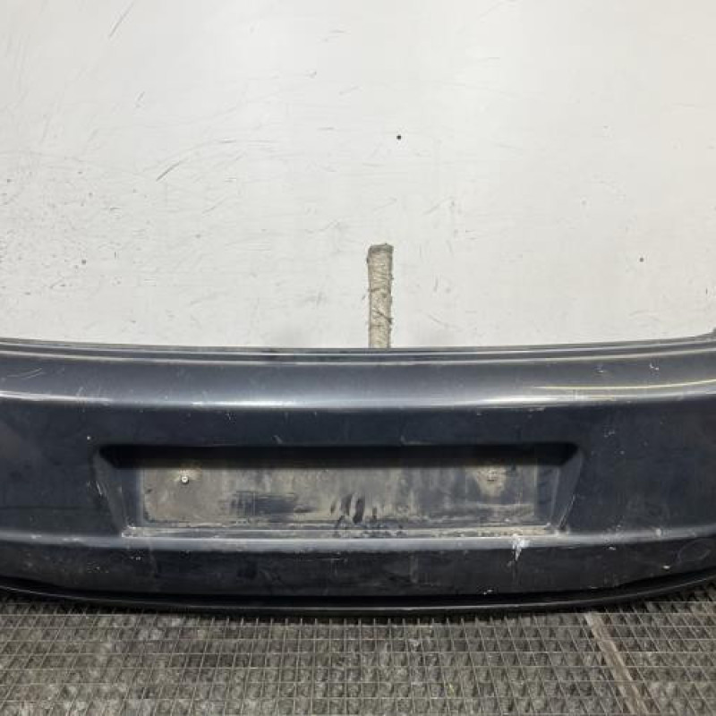 Pare choc arriere FIAT GRANDE PUNTO Photo n°1