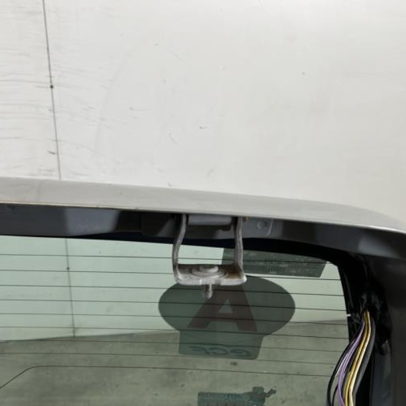 Malle/Hayon arriere RENAULT TWINGO 1 Photo n°6