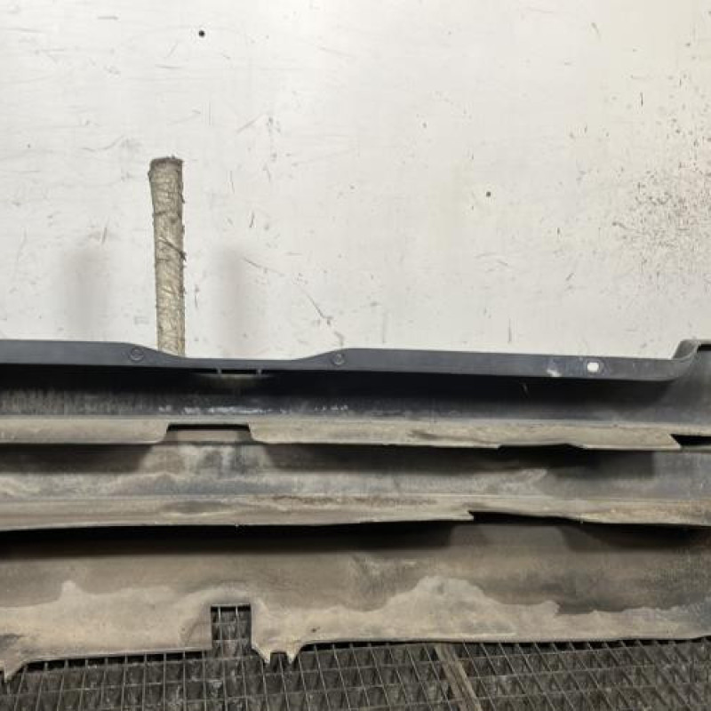 Pare choc arriere RENAULT TWINGO 1 Photo n°6