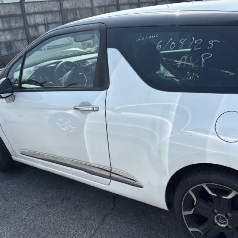 Malle/Hayon arriere CITROEN DS3 Photo n°18