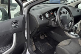 Pare choc avant PEUGEOT 308 1