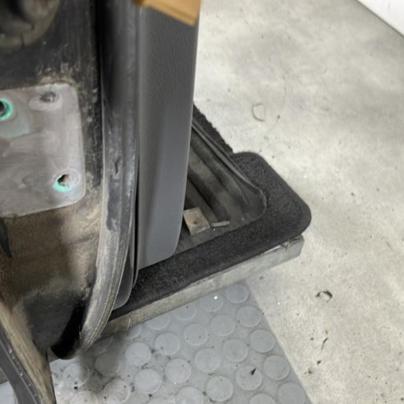 Porte arriere droit VOLKSWAGEN POLO 4 Photo n°5