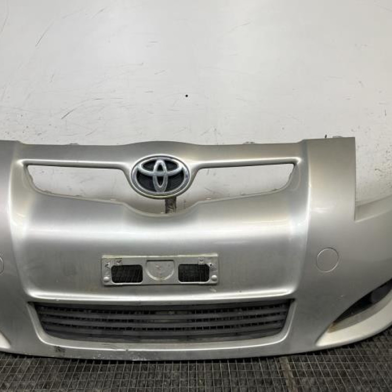 Pare choc avant TOYOTA AURIS 1 Photo n°1