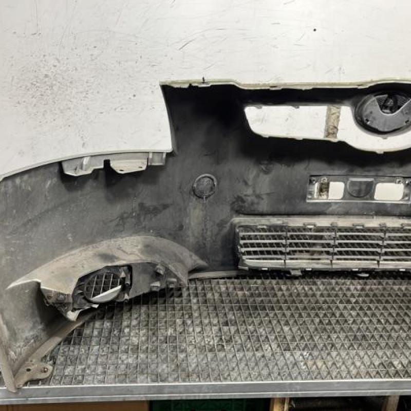 Pare choc avant TOYOTA AURIS 1 Photo n°6