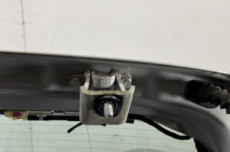 Malle/Hayon arriere VOLKSWAGEN GOLF 6