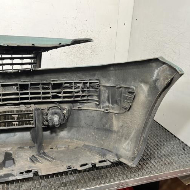 Pare choc avant RENAULT MEGANE 2 Photo n°5