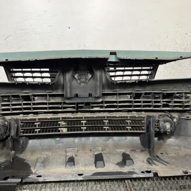 Pare choc avant RENAULT MEGANE 2 Photo n°6