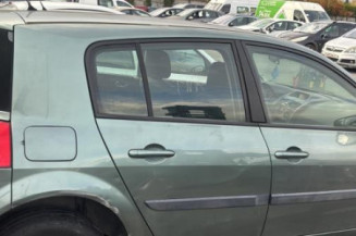 Pare choc avant RENAULT MEGANE 2