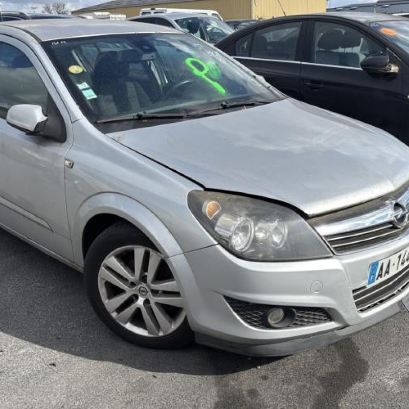 Moteur OPEL ASTRA H Photo n°2