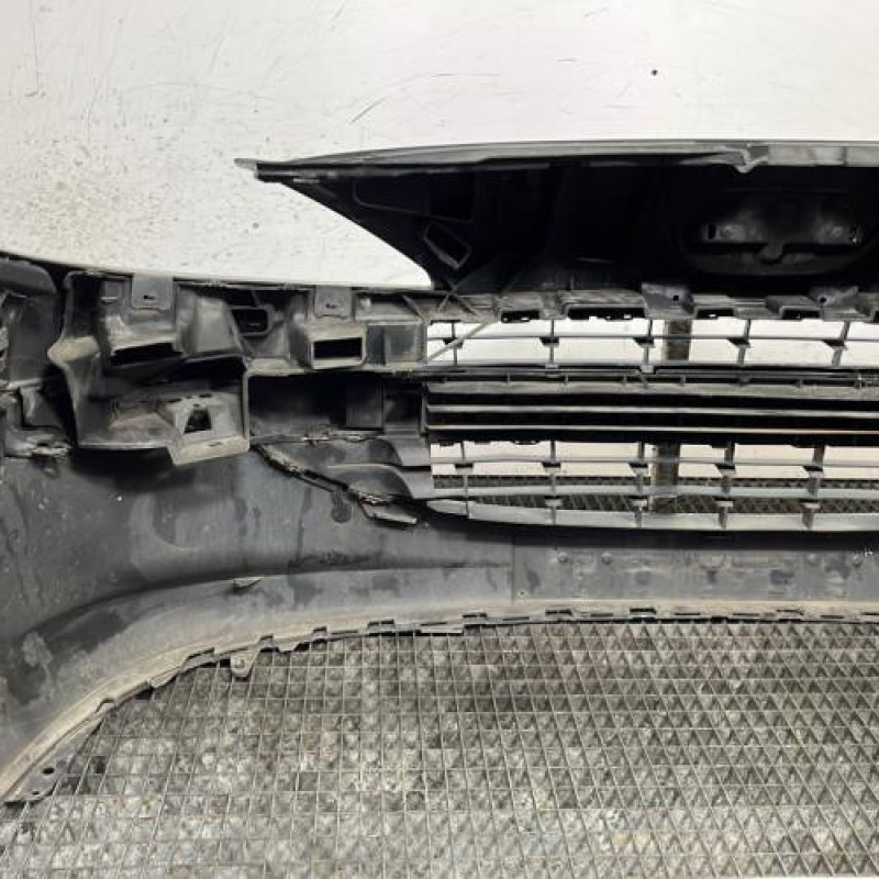 Pare choc avant PEUGEOT 207 Photo n°6