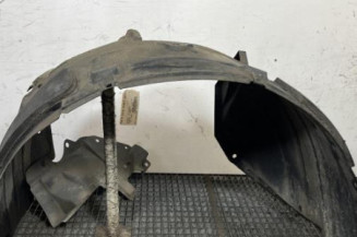 Pare boue avant gauche NISSAN QASHQAI 1