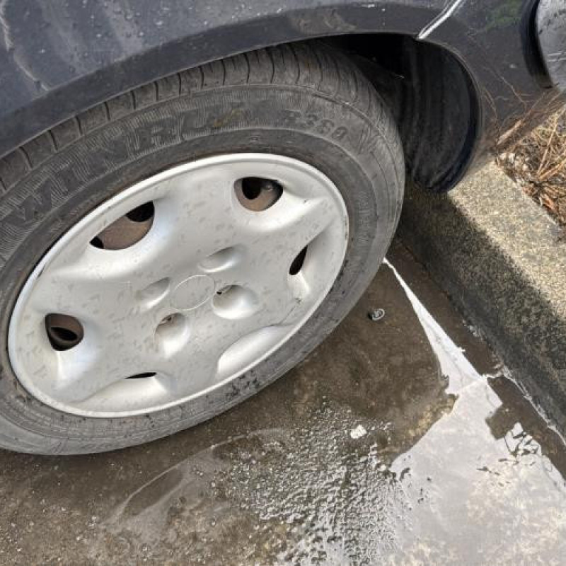 Porte avant droit CITROEN XSARA Photo n°16