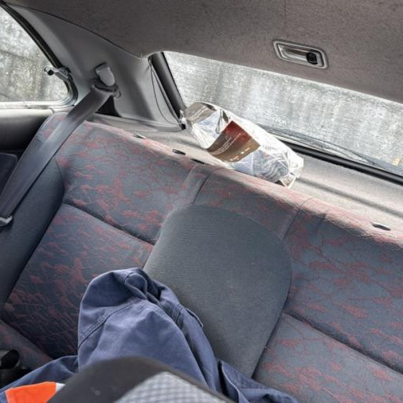 Porte avant droit CITROEN XSARA Photo n°19