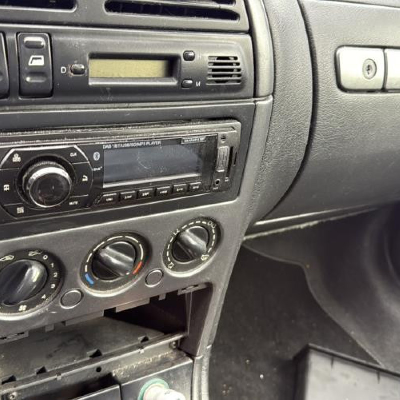 Porte avant droit CITROEN XSARA Photo n°20