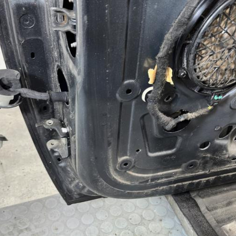 Porte avant droit PEUGEOT 208 1 Photo n°3