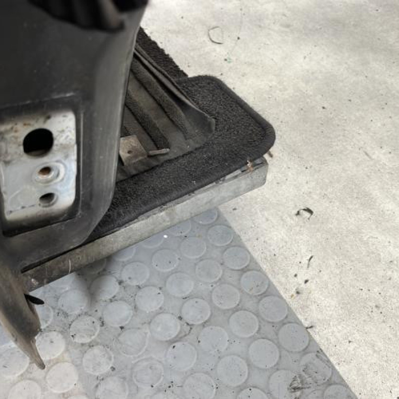 Porte avant droit PEUGEOT 207 Photo n°5