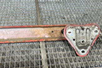 Renfort pare choc arriere (traverse) TOYOTA YARIS 2