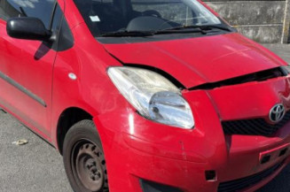 Renfort pare choc arriere (traverse) TOYOTA YARIS 2