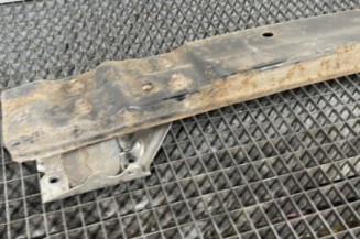 Renfort pare choc arriere (traverse) TOYOTA AURIS 1