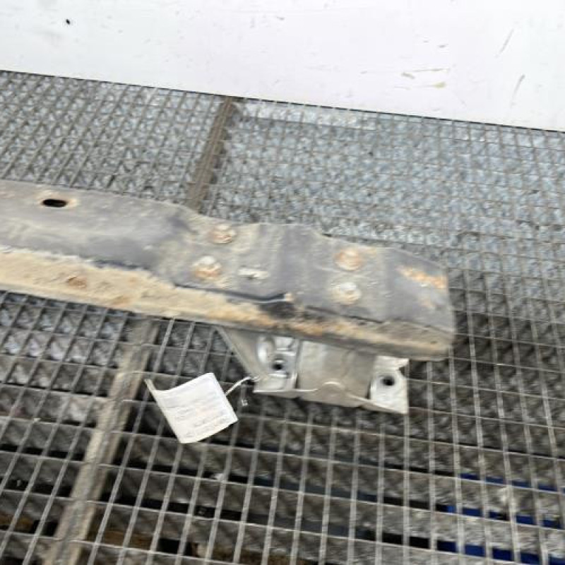 Renfort pare choc arriere (traverse) TOYOTA AURIS 1 Photo n°3